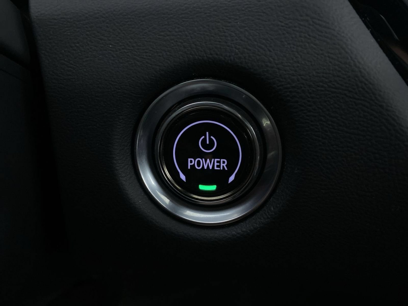 Certified 2024 Cadillac Lyriq Luxury AWD/4WD image 8