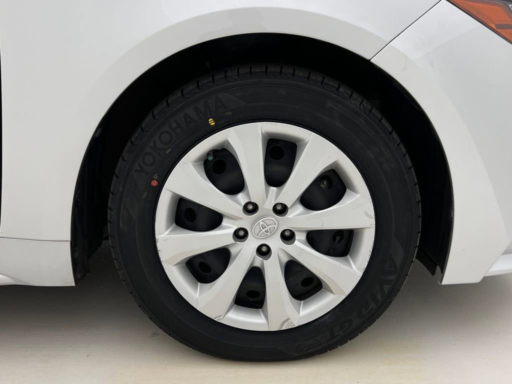 Used 2023 Toyota Corolla LE image 27