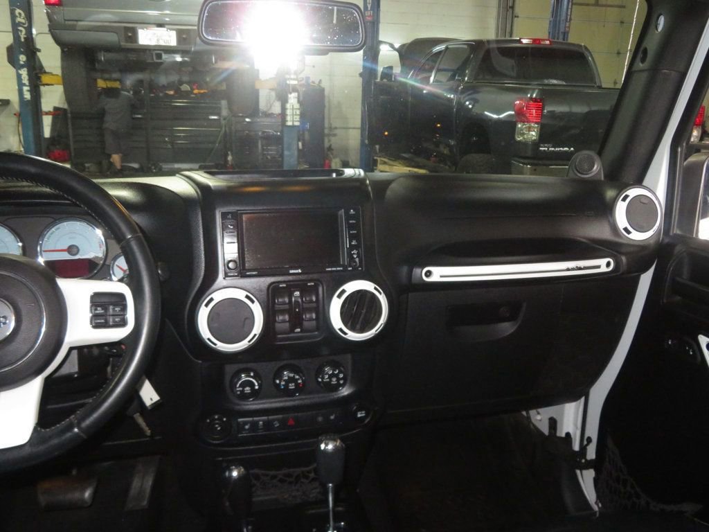 Used 2014 Jeep Wrangler Unlimited Sahara AWD/4WD image 36