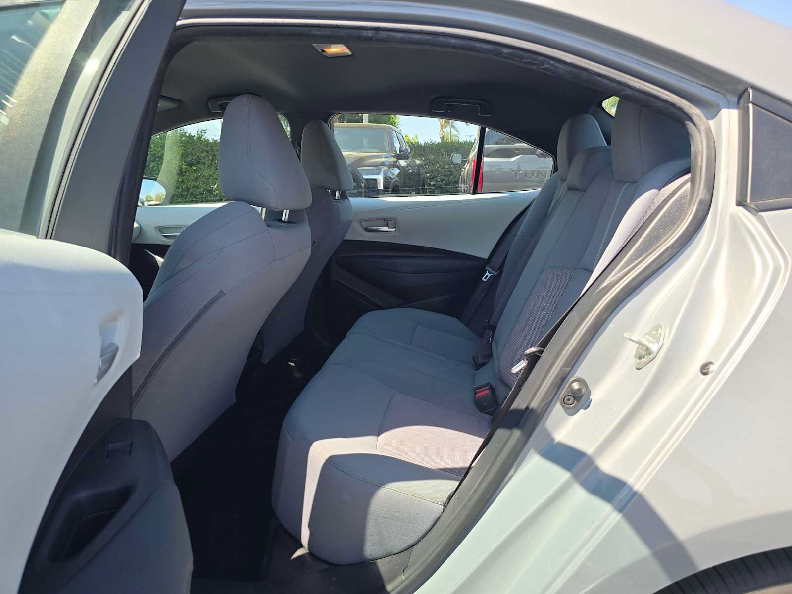 Used 2022 Toyota Corolla SE w/ Carpet Mat Package (TMS) FWD image 16
