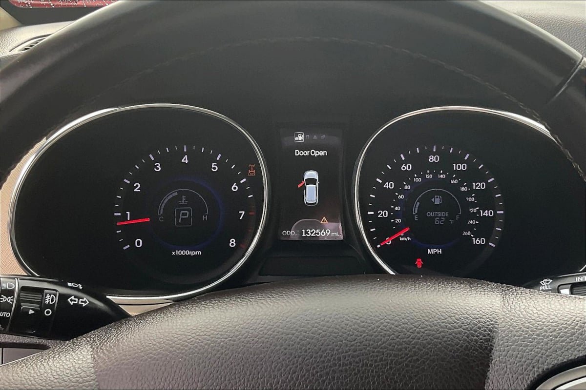 Used 2015 Hyundai Santa Fe GLS w/ Option Group 02 AWD/4WD image 13