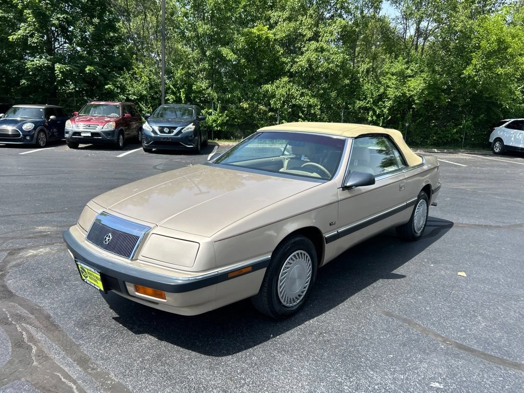 Used 1992 Chrysler LeBaron LX FWD image 4
