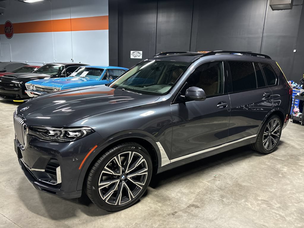 Used 2021 BMW X7 xDrive40i w/ Premium Package AWD/4WD image 4