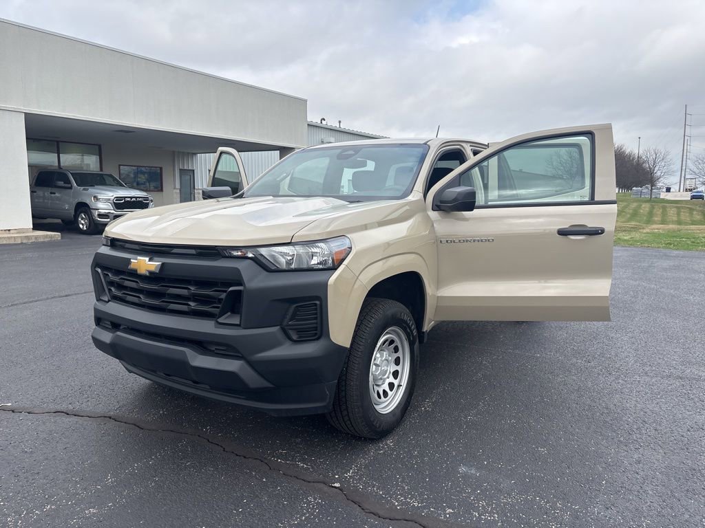 Used 2024 Chevrolet Colorado W/T image 16