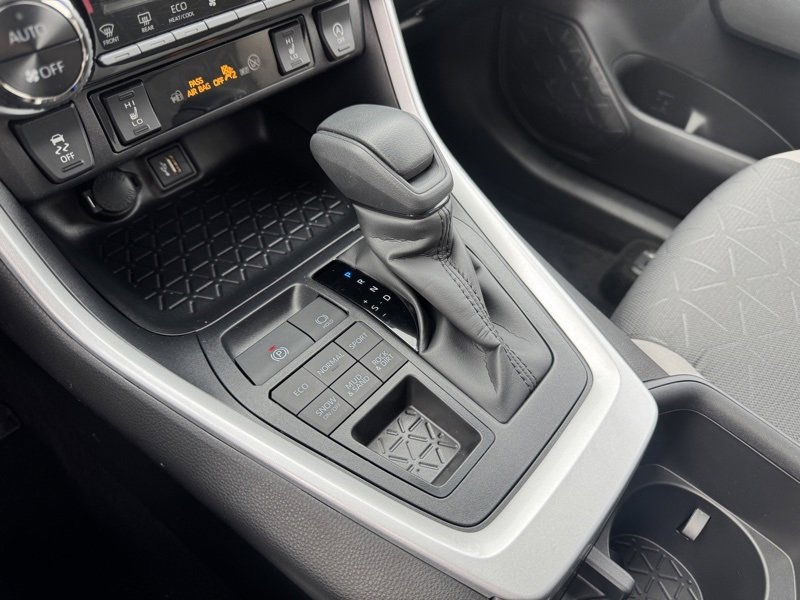 New 2025 Toyota RAV4 XLE image 22