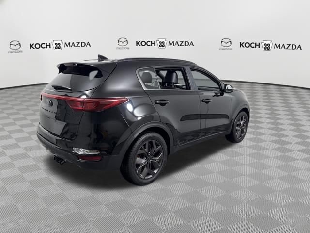 Used 2022 Kia Sportage Nightfall Edition image 8