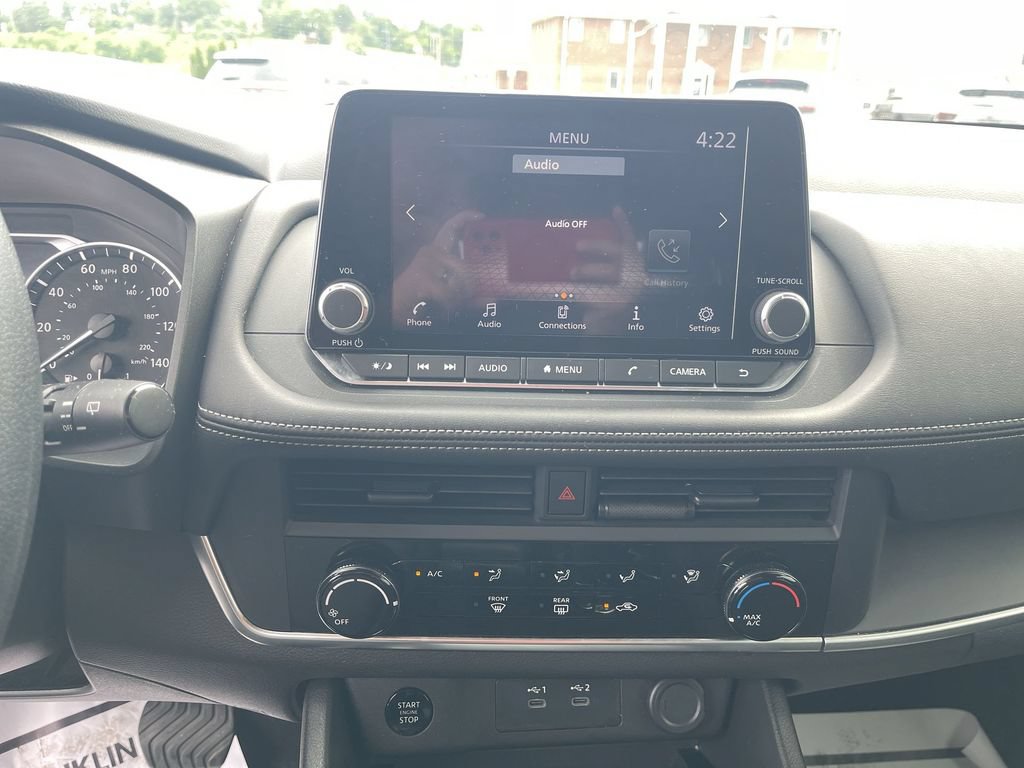 Used 2024 Nissan Rogue S AWD/4WD image 20