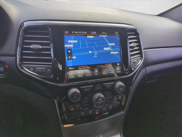 Used 2020 Jeep Grand Cherokee Altitude image 10