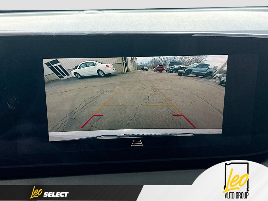 Used 2024 Buick Encore GX Avenir w/ Avenir Convenience Package FWD image 16