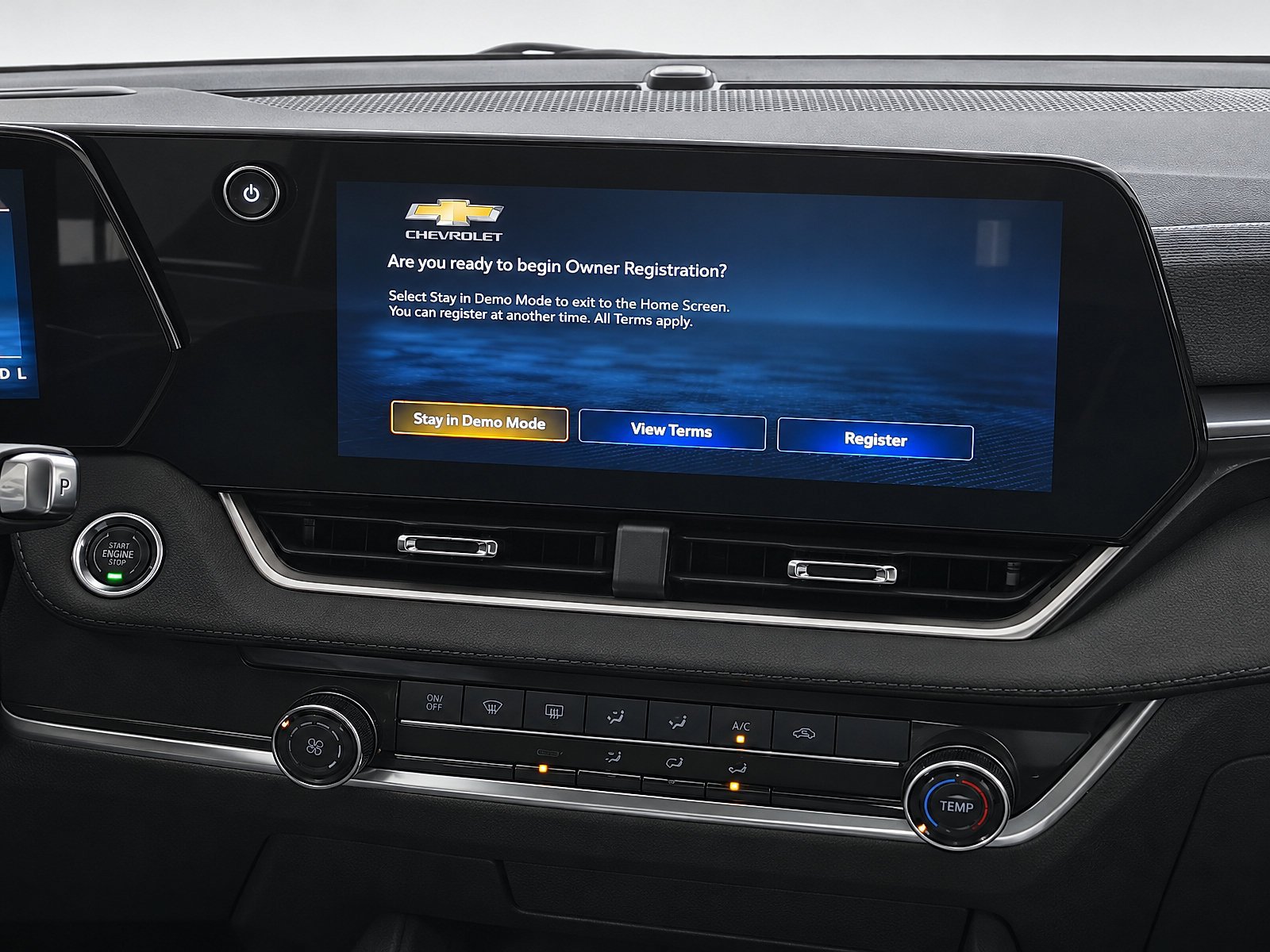 New 2027 Chevrolet Equinox LT w/ LPO, Floor Liner Package FWD image 19