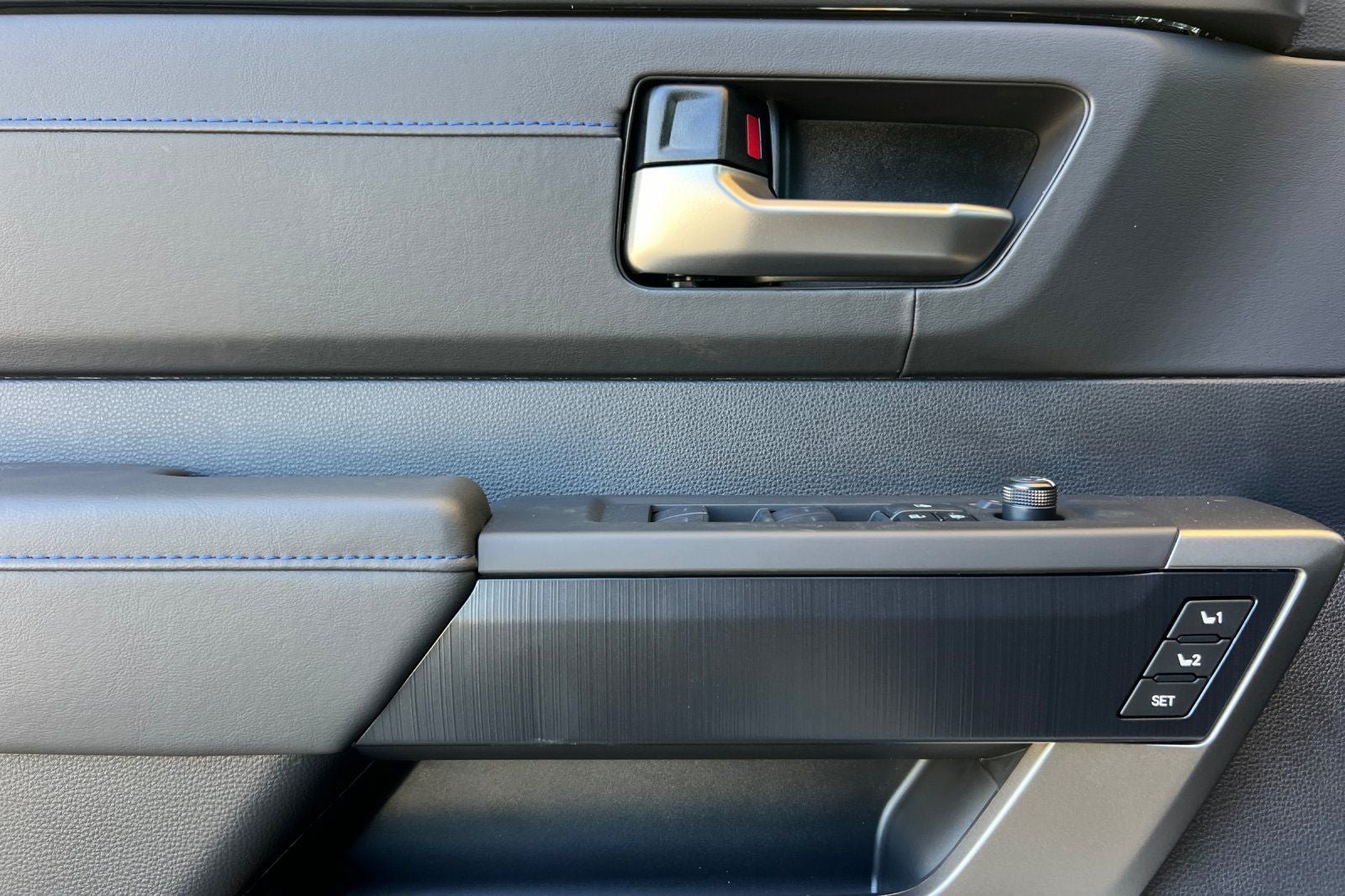 New 2026 Toyota Tundra Platinum AWD/4WD image 12