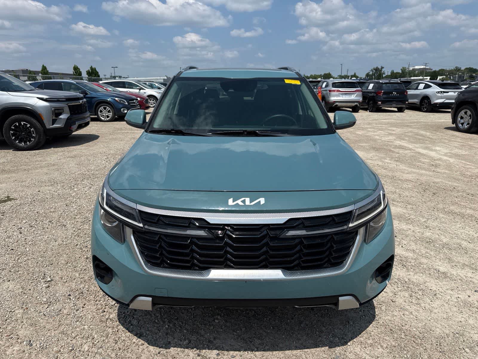 Used 2024 Kia Seltos EX AWD/4WD image 10
