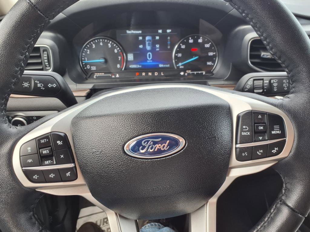 Used 2023 Ford Explorer Limited image 22