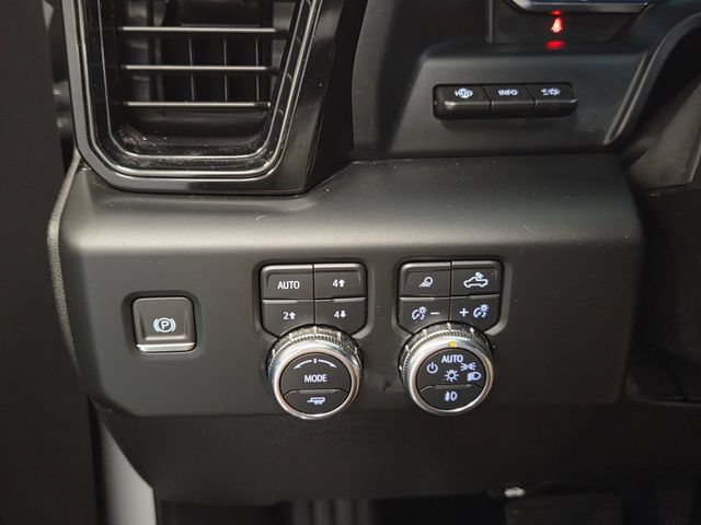 Used 2024 GMC Sierra 1500 AT4 w/ Technology Package AWD/4WD image 25