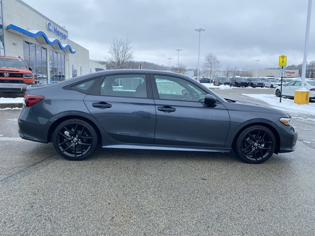 Used 2025 Honda Civic Sport image 2