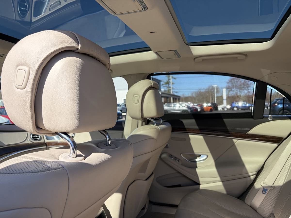 Used 2017 Mercedes-Benz S 550 4MATIC Sedan image 20