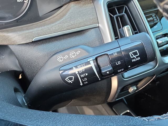 Used 2023 Kia Sorento EX w/ Panoramic Sunroof Package FWD image 23