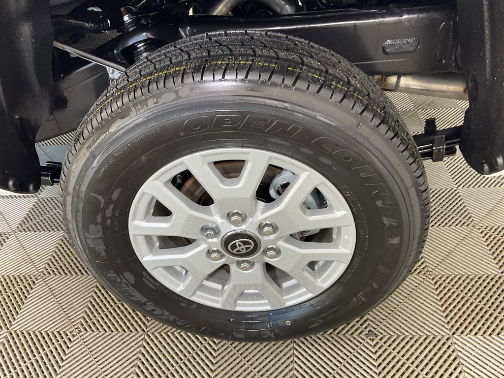 Used 2025 Toyota Tacoma SR w/ SR Upgrade Package image 5