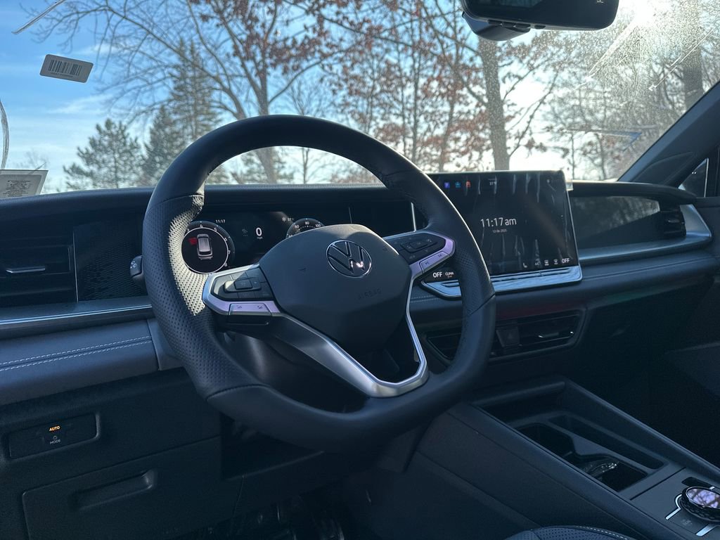 New 2026 Volkswagen Tiguan SE R-Line image 6