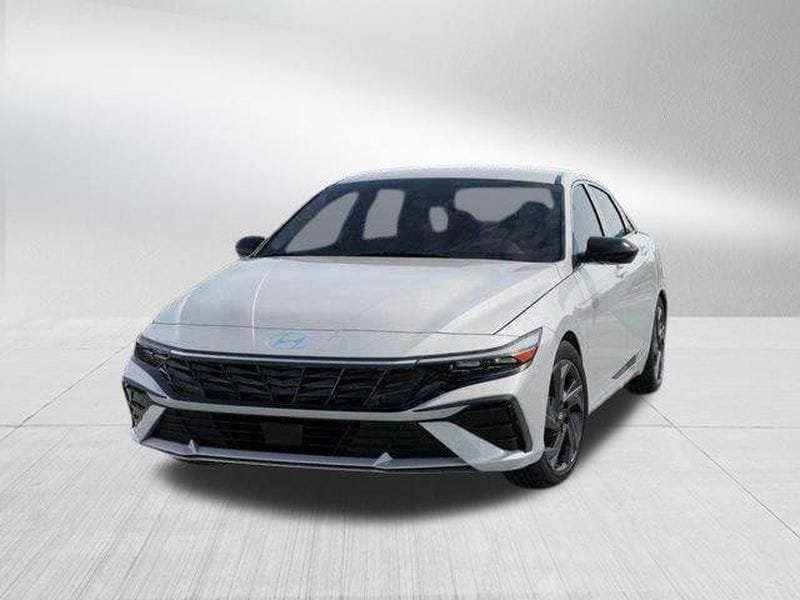 New 2026 Hyundai Elantra SEL FWD image 14