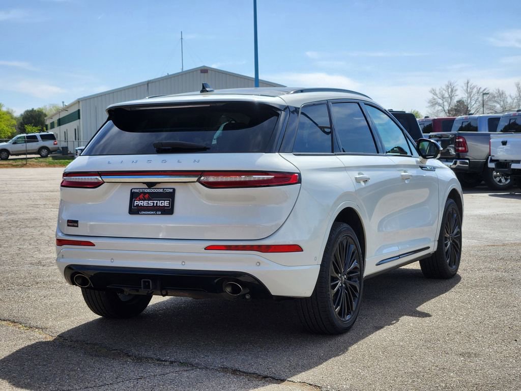 Used 2023 Lincoln Corsair Reserve w/ Equipment Group 202A AWD/4WD image 3