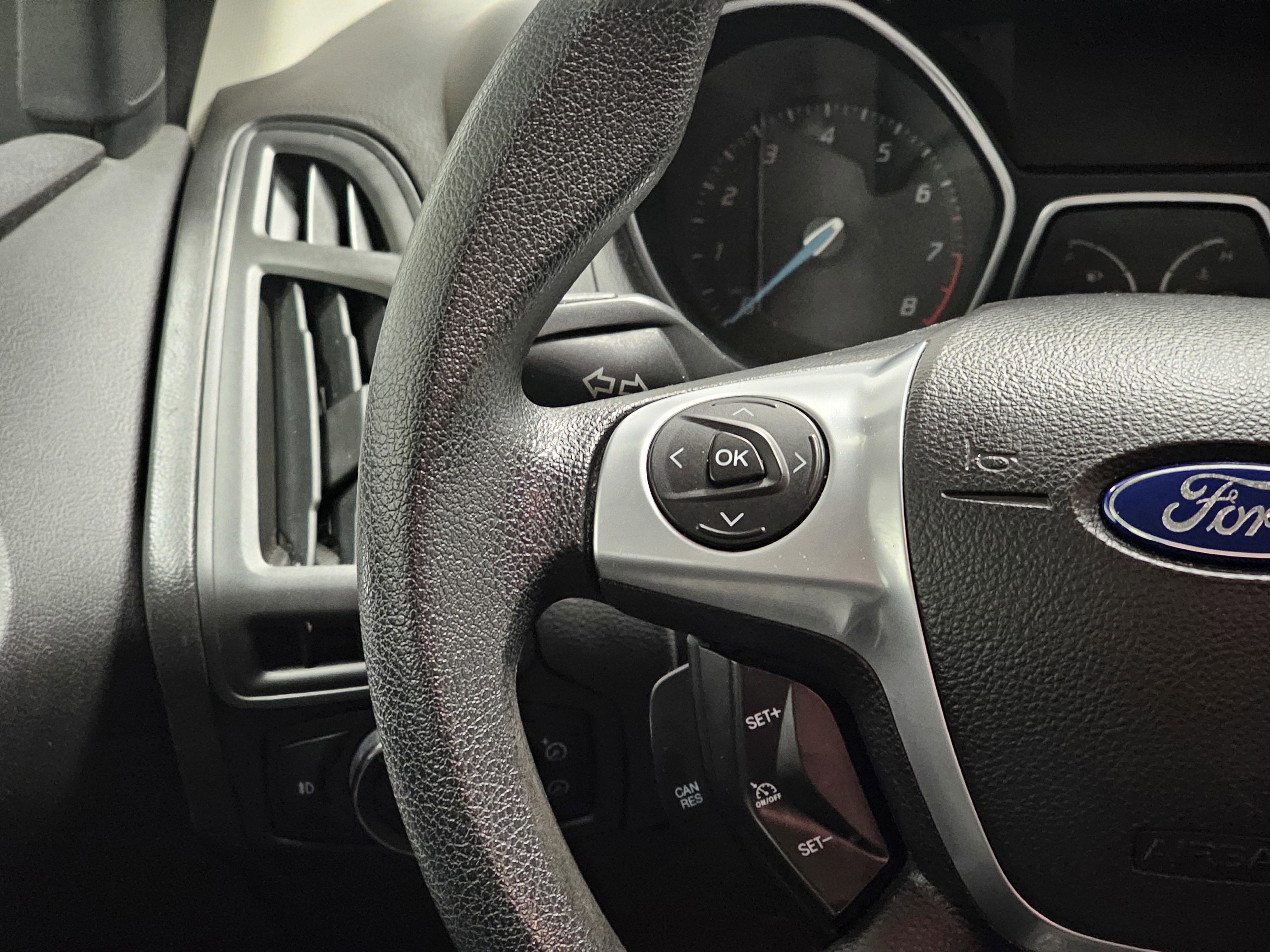 Used 2012 Ford Focus SE image 18