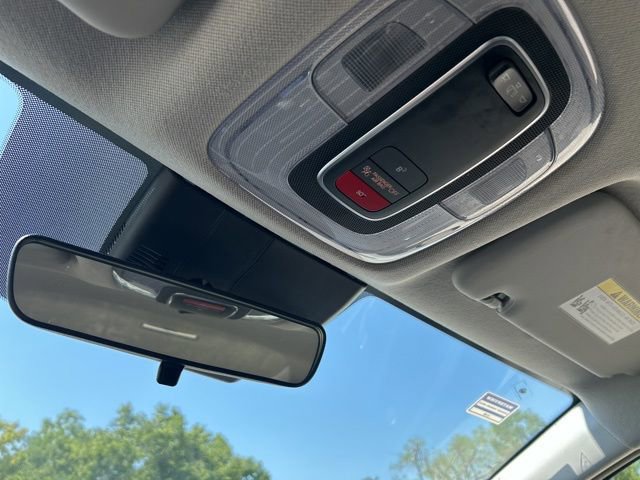 Used 2024 Hyundai Elantra SEL image 12