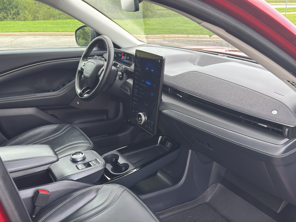 Used 2023 Ford Mustang Mach-E Premium AWD/4WD image 27
