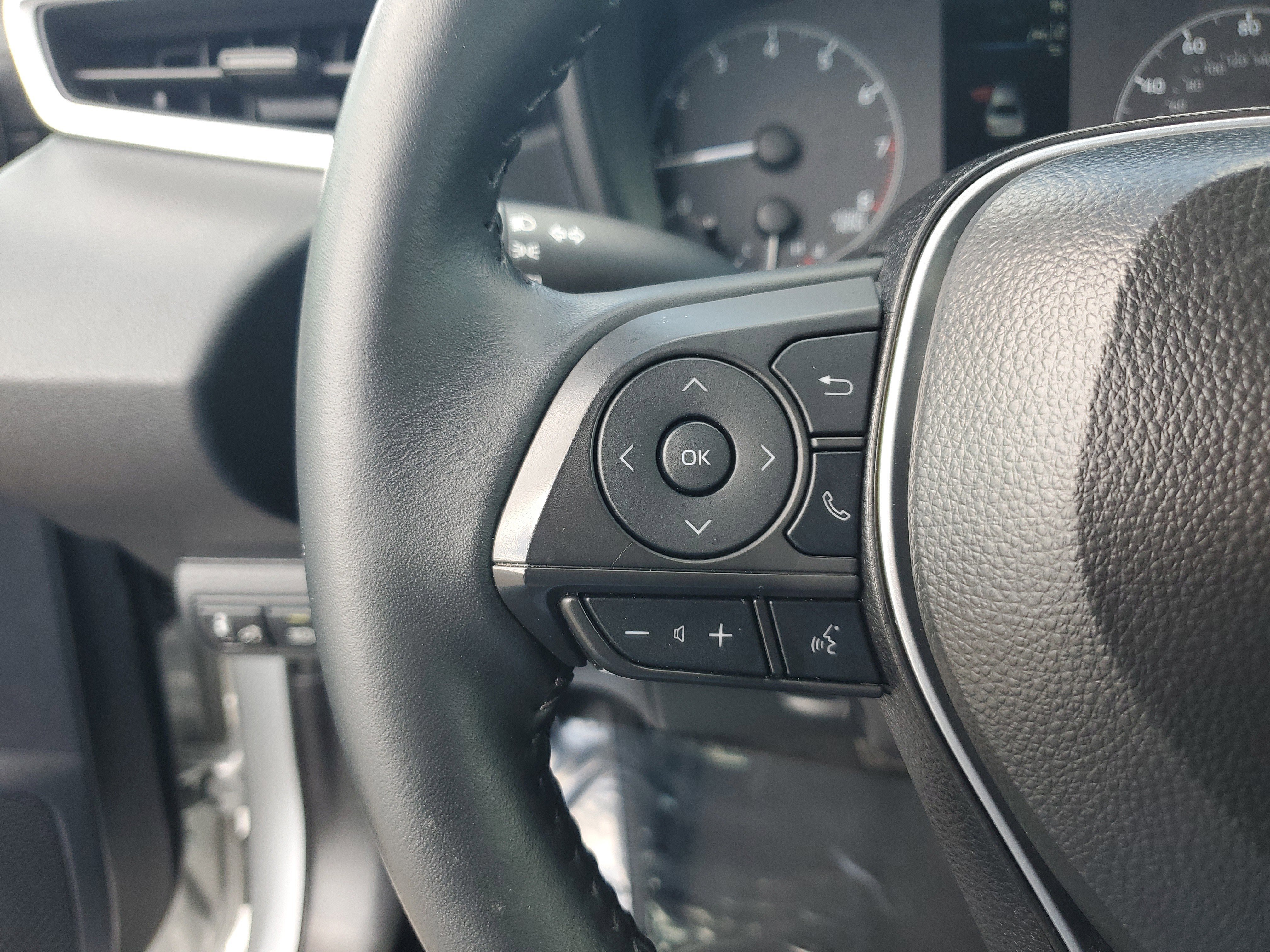 Used 2025 Toyota Corolla SE image 19