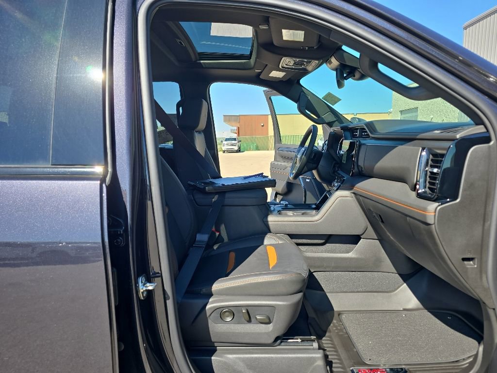 Used 2026 GMC Sierra 2500 AT4 AWD/4WD image 15