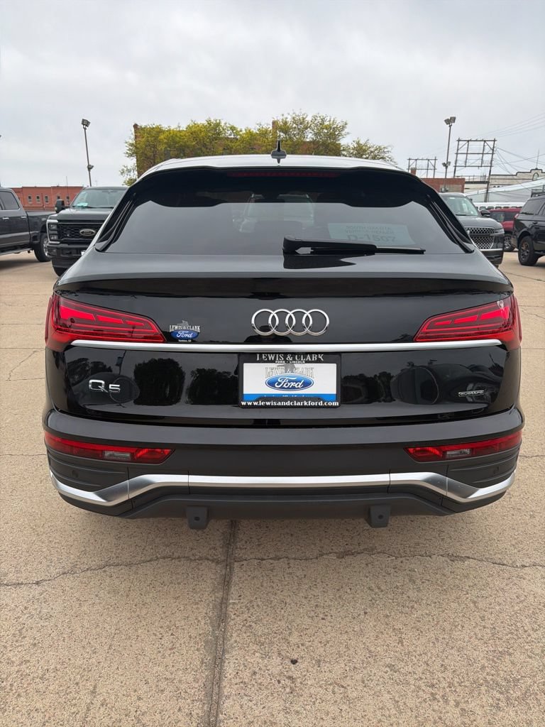 Used 2023 Audi Q5 2.0T Premium Plus w/ Premium Plus Package AWD/4WD image 6