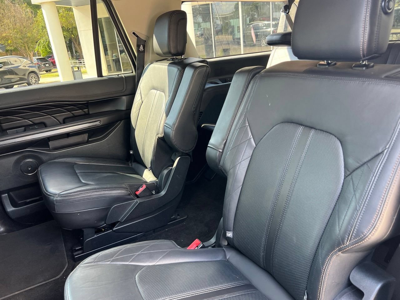 Used 2018 Ford Expedition Max Platinum RWD image 23