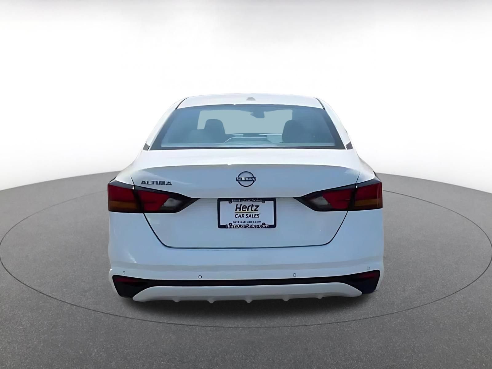 Used 2025 Nissan Altima 2.5 SV FWD image 12