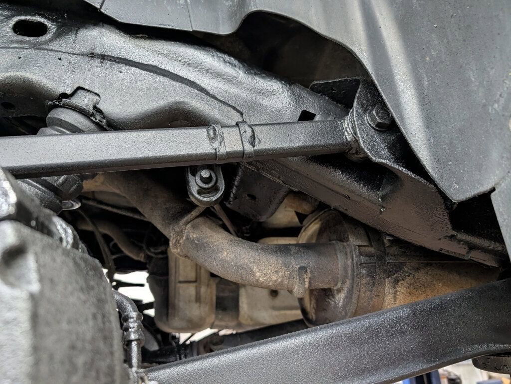 Used 2013 Chevrolet Avalanche LT w/ Suspension Package, Off-Road image 33