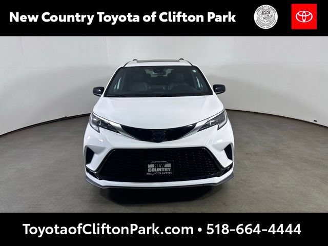 Certified 2023 Toyota Sienna XSE w/ XSE Plus Package AWD/4WD image 8