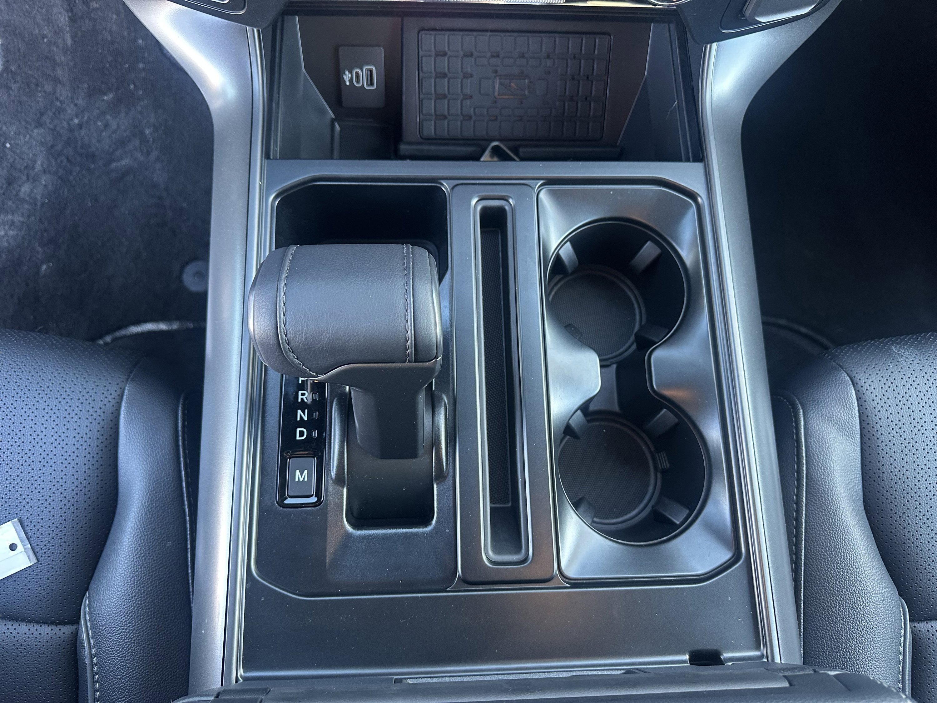 New 2025 Ford F150 Lariat w/ Equipment Group 502A High image 16