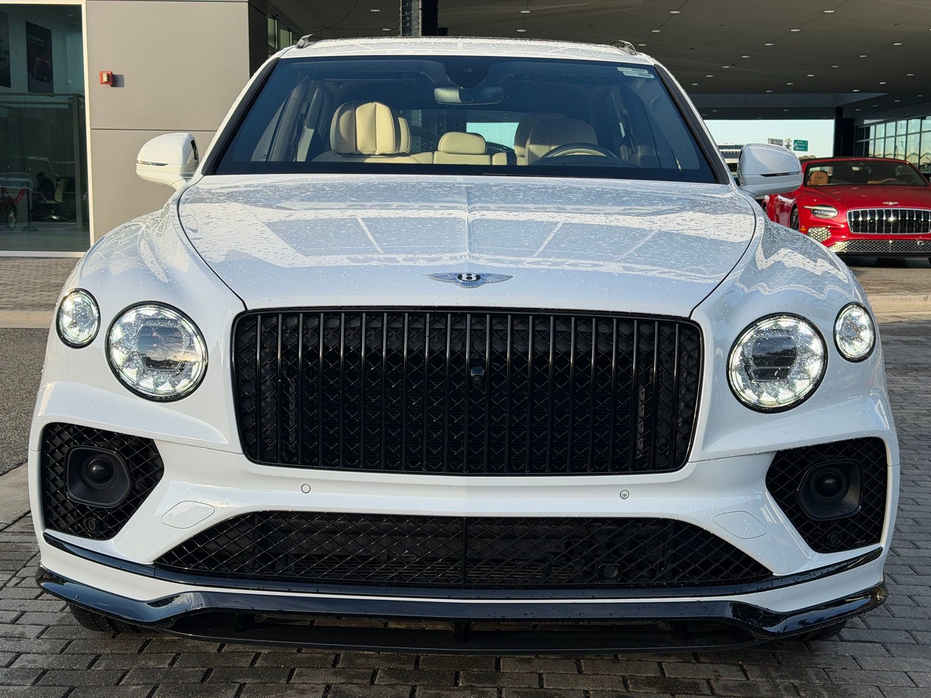 Used 2023 Bentley Bentayga Extended Wheelbase image 8