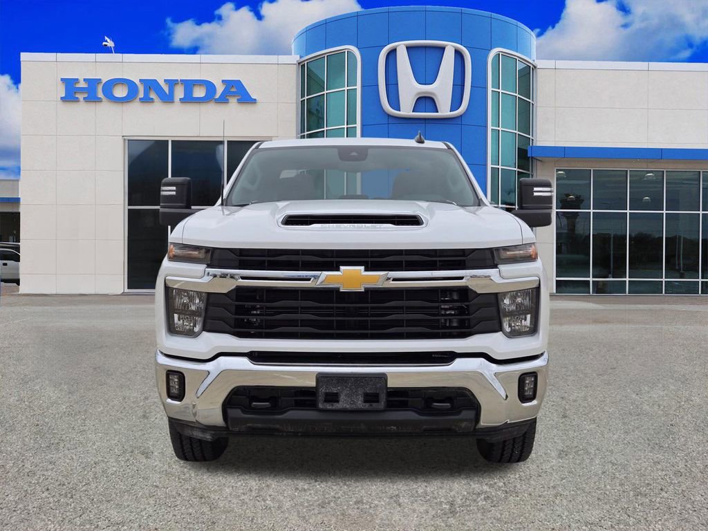 Used 2025 Chevrolet Silverado 2500 LT w/ Convenience Package image 8