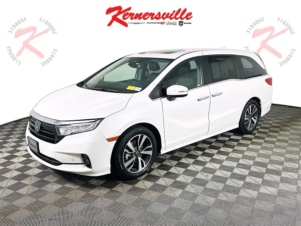 Used 2022 Honda Odyssey Touring image 3