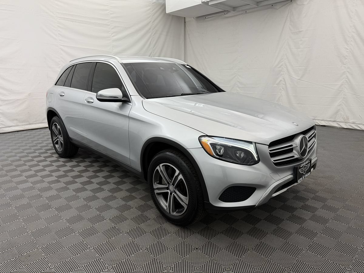 Used 2017 Mercedes-Benz GLC 300 4MATIC image 3