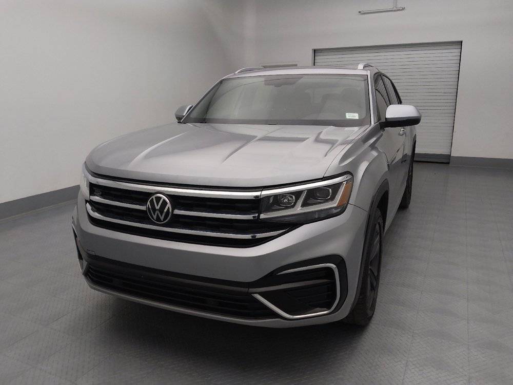 Used 2020 Volkswagen Atlas Cross Sport SE w/ Panoramic Sunroof Package FWD image 15