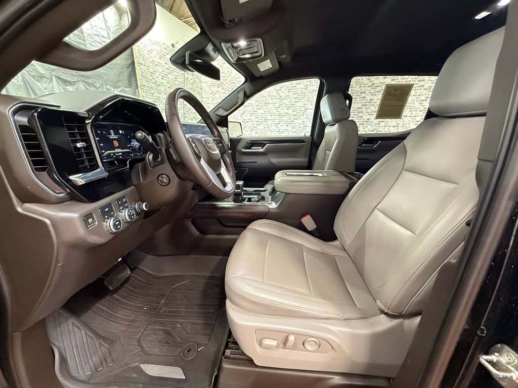 Used 2022 GMC Sierra 1500 SLT w/ SLT Convenience Package image 21