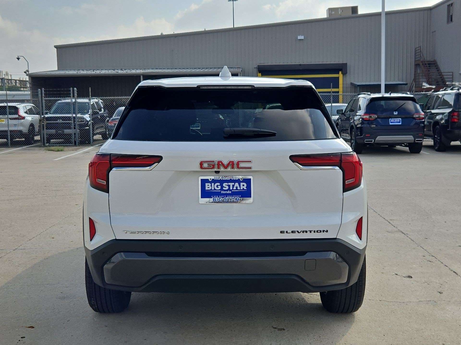 Used 2026 GMC Terrain Elevation FWD image 5