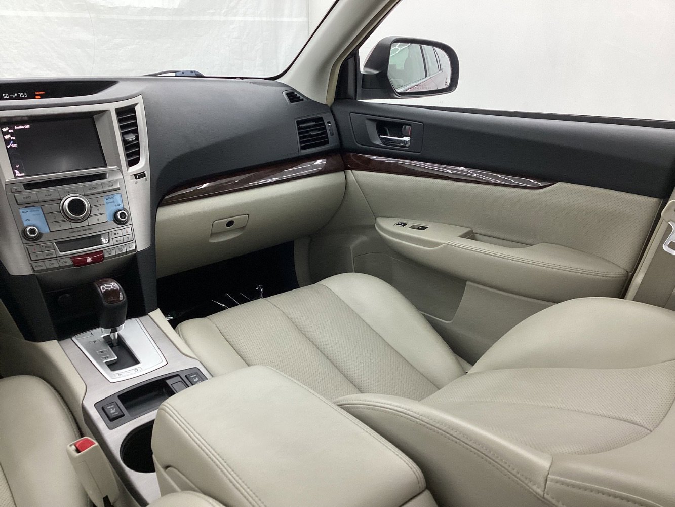 Used 2013 Subaru Legacy 3.6R Limited image 27