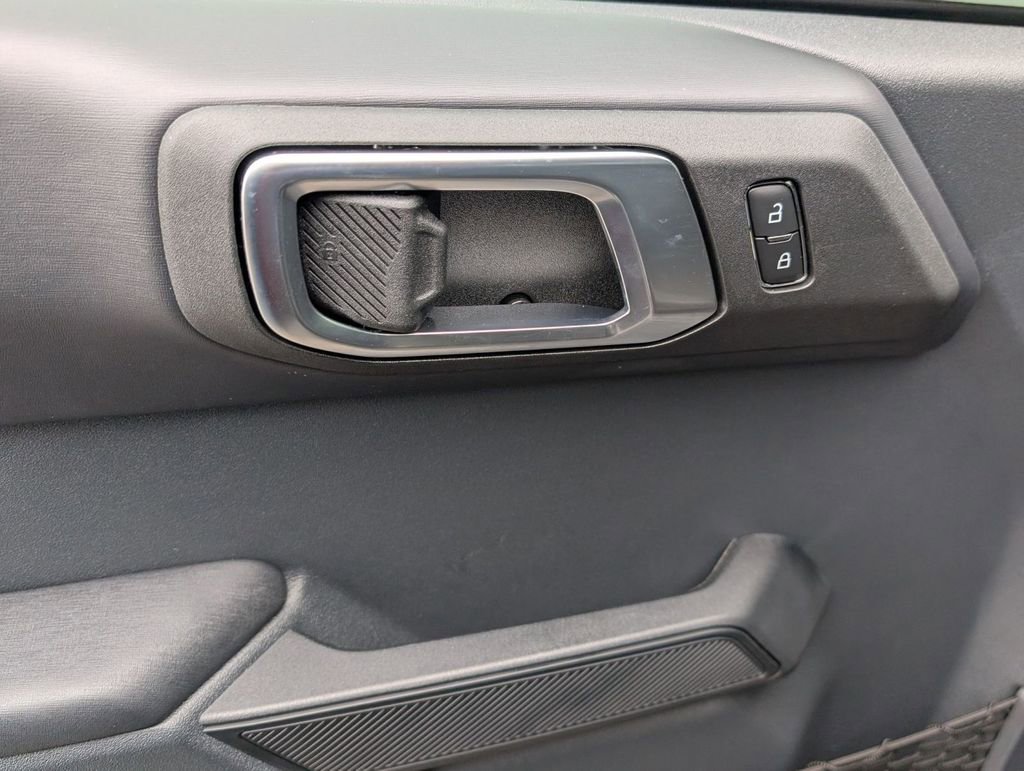 New 2025 Ford Bronco Outer Banks w/ Sasquatch Package image 23