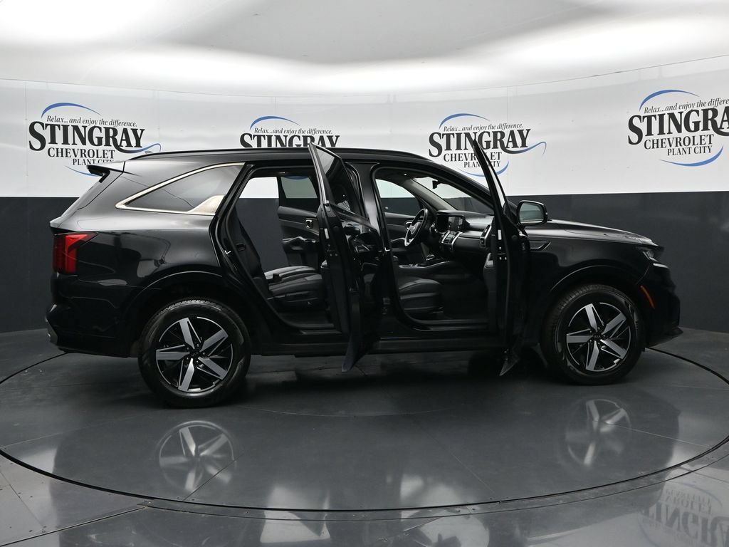 Used 2021 Kia Sorento EX w/ Panoramic Sunroof Package AWD/4WD image 36