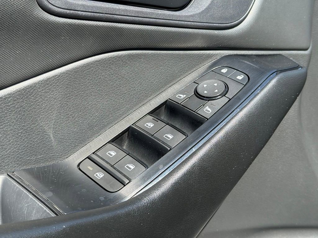 Used 2024 Nissan Rogue S FWD image 30