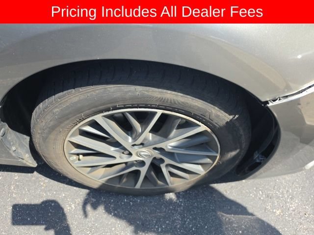 Used 2016 Lexus ES 350 w/ Luxury Package w/Wood Trim FWD image 13