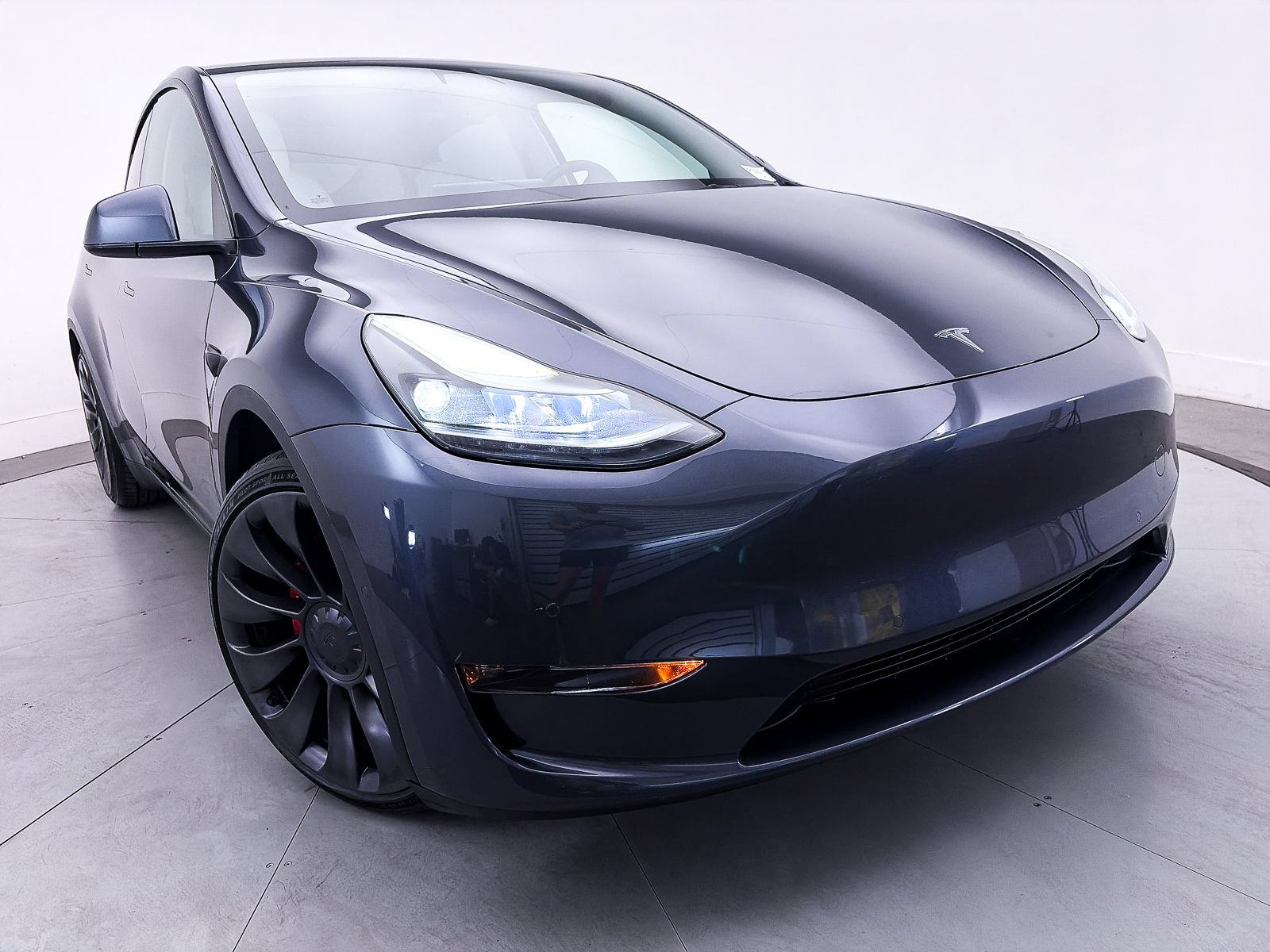 Used 2022 Tesla Model Y Performance AWD/4WD image 7