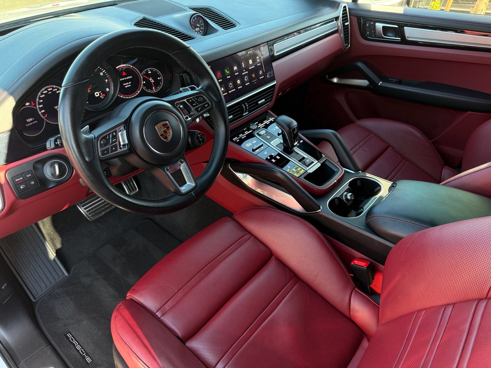 Used 2023 Porsche Cayenne Turbo AWD/4WD image 4